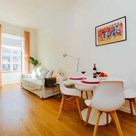 Urban Jungle Apartment Lisbon